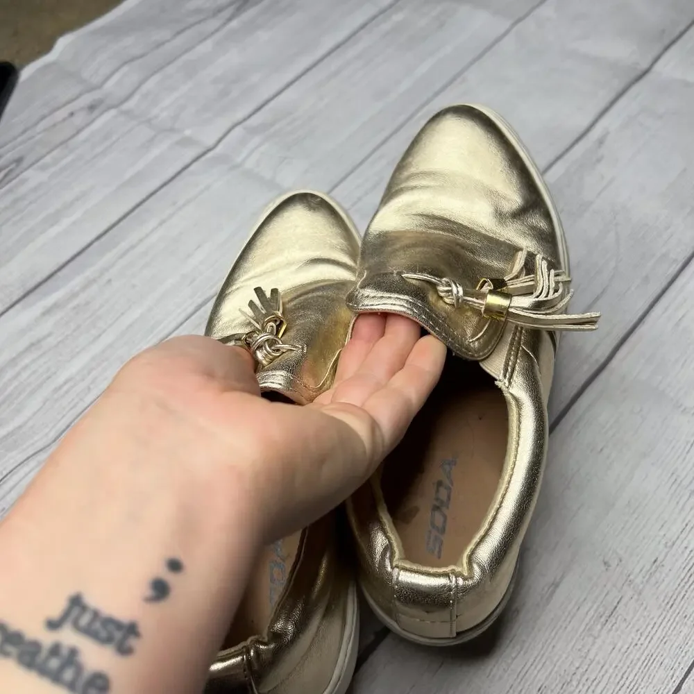 Soda Chrome Gold Tassel Metallic Slip On Sneakers Shoes Size 6.5 - Picture 3 of 6